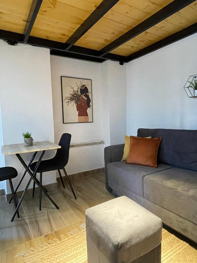 D&E Apartaments Тирана Экстерьер фото