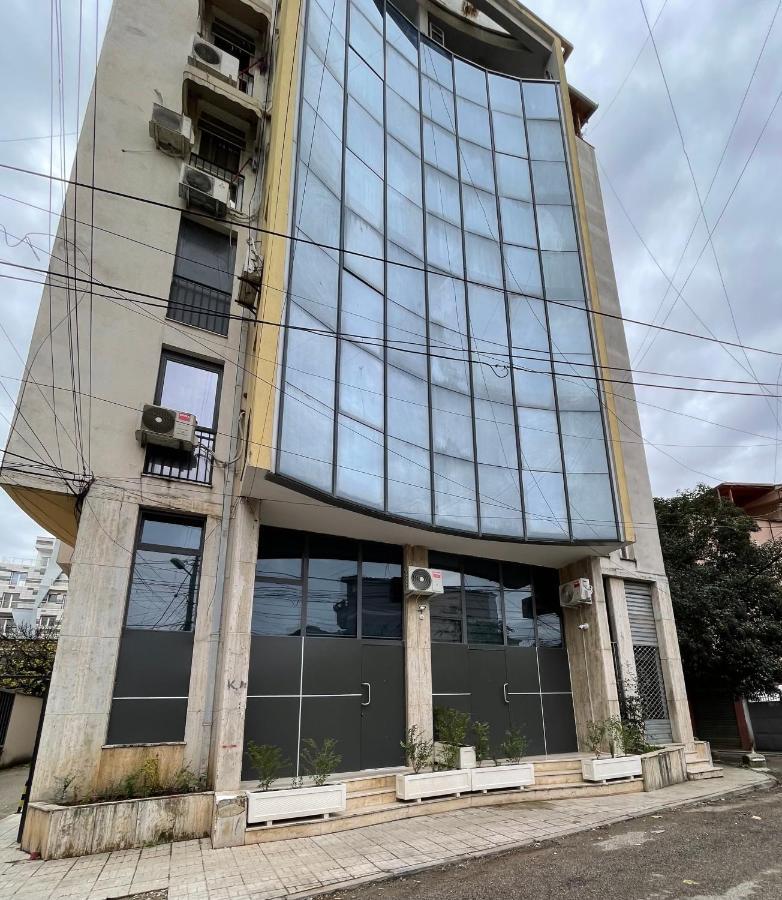 D&E Apartaments Тирана Экстерьер фото